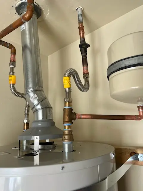 Water heater installation and plumbing repair in Kirbyville